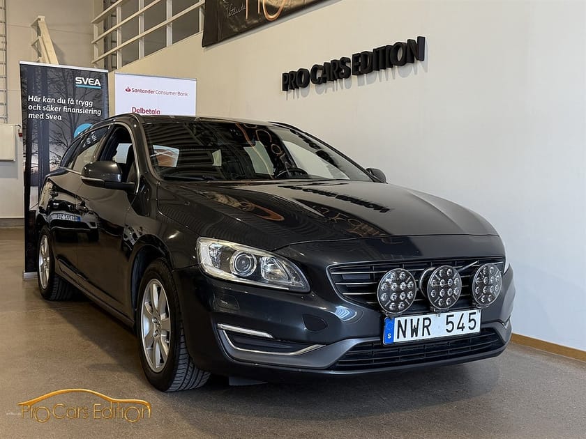 Bild 1 av Volvo V60 D2 115hk Momentum | Euro 5 | PDC