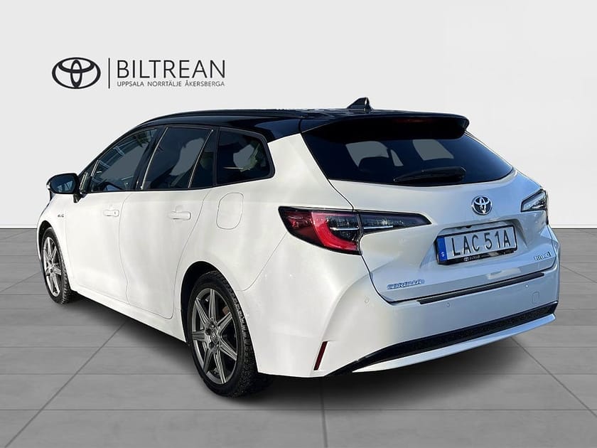 Bild 4 av Toyota Corolla Touring Sports Hybrid 1,8 TS Executive Bi-tone V-hjul!