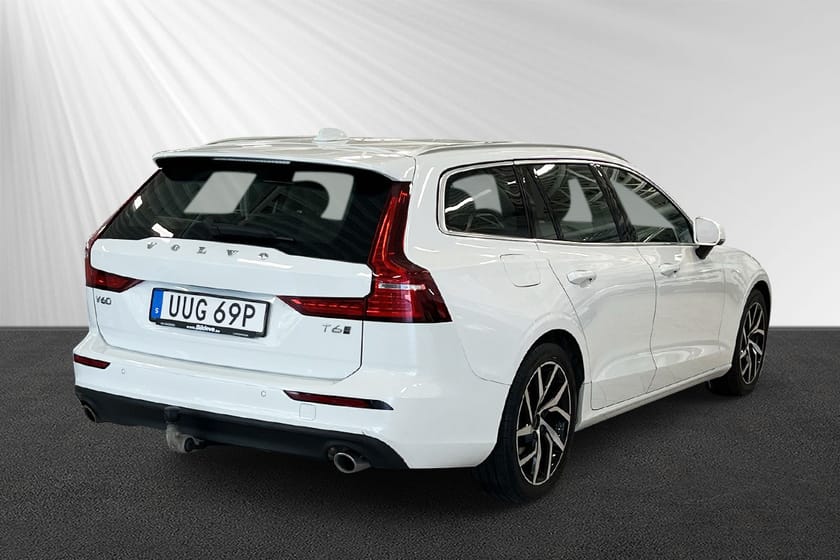 Bild 3 av Volvo V60 T6 TE Momentum Advanced Edition