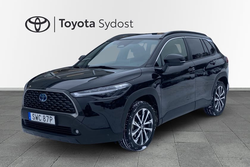 Bild 1 av Toyota Corolla Cross Hybrid AWD-i 2,0 Style Pluspaket  Drag
