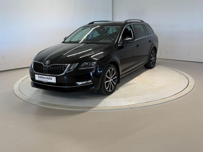 Bilde 2 av Škoda Octavia Stasjonsvogn 2,0 184hk 4x4 Style ACC/Krok/Webasto/Kam/Canton/Navi