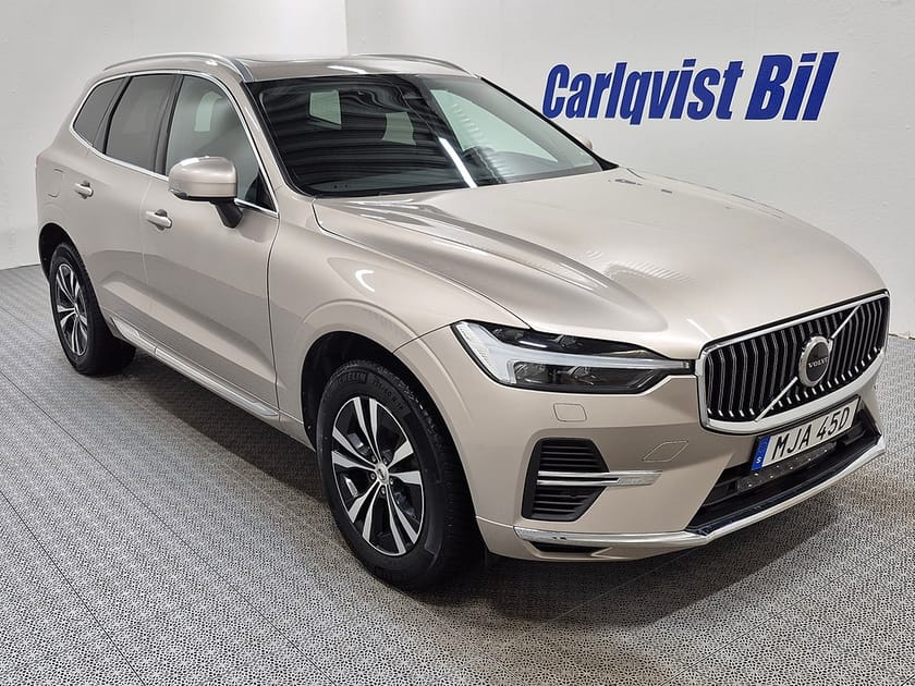 Bild 3 av Volvo XC60 T6 Recharge Core Bright Plug in AWD 350HK 4x4 Panorama