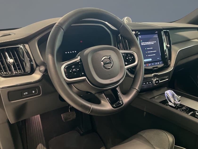 Bild 5 av Volvo XC60 T8 AWD Ultra Dark//Bowers & Wilkins//