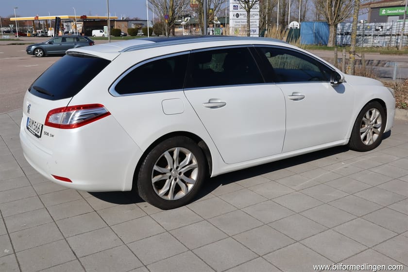 Bild 3 av Peugeot 508 SW 2.0 HDi 140hk Navi  Panorama Svensksåld