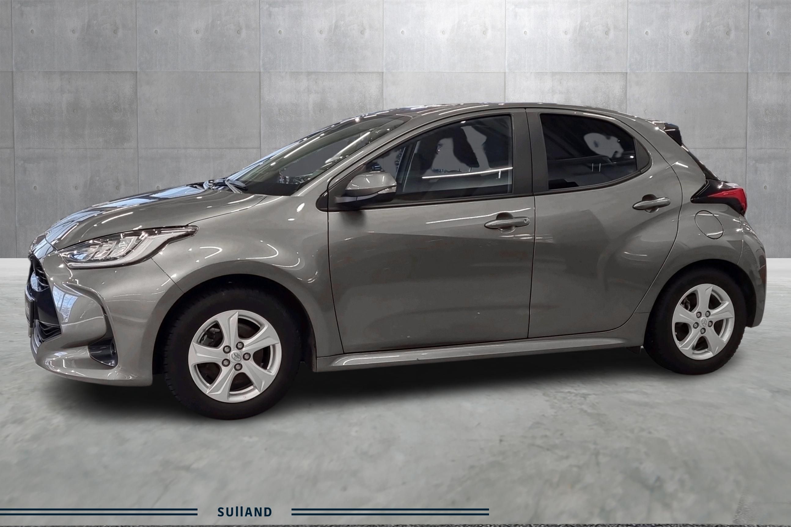 Thumnail bilde 1 av Toyota Yaris Hybrid 115