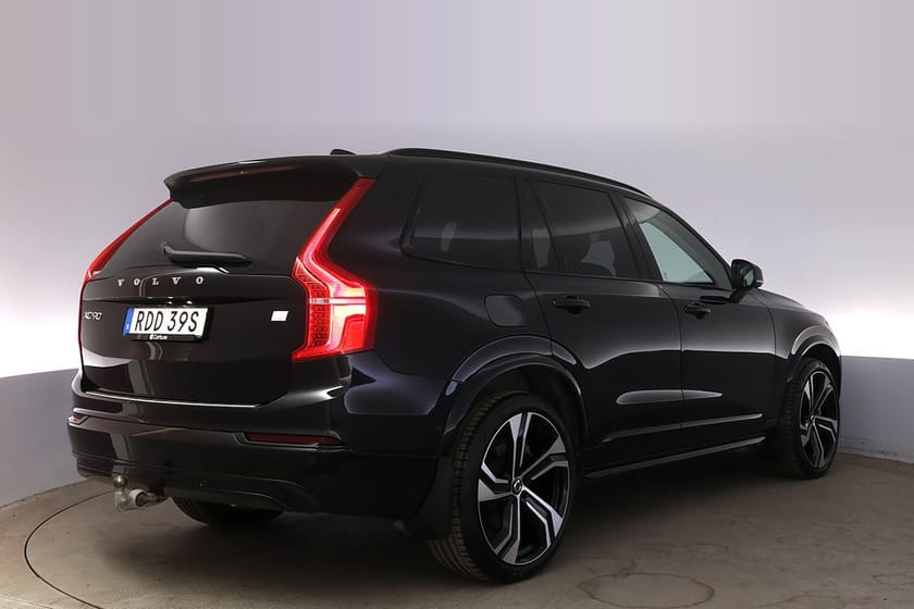 Bild 5 av Volvo XC90 7 Säten 7-sits T8 AWD Ultimate Dark Drag Pano HK BLIS 360