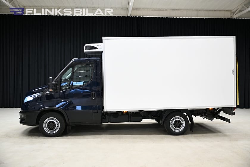 Bild 4 av Iveco Daily 35-140 Chassi Cab Automat 136HK Automat|Kylbil|Volymskåp|BG-Lyft|Nattkyla