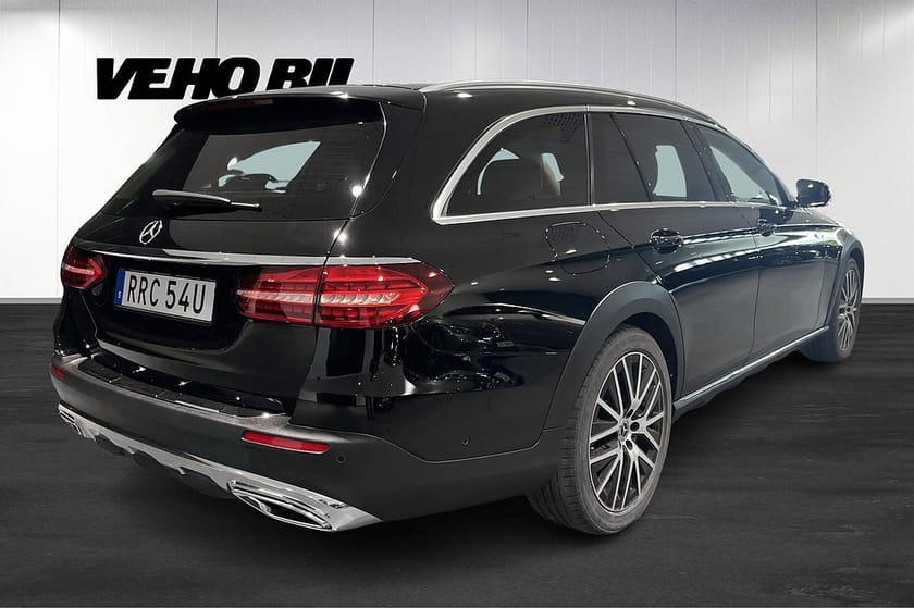 Bild 3 av Mercedes-Benz E 220 d 4MATIC All-Terrain E220d Avantgarde LUFTFJÄDRING//BACKKAMERA