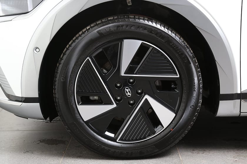 Bild 4 av Hyundai Ioniq 5 Advanced 84 kWh AWD Facelift | 360 kamera skinn HUD