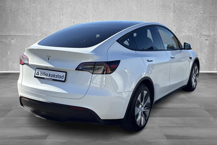 Bilde 3 av Tesla Model Y Long Range AWD AP/SvartSkinn/Hifi/Vinterpk/Norsk/S+V