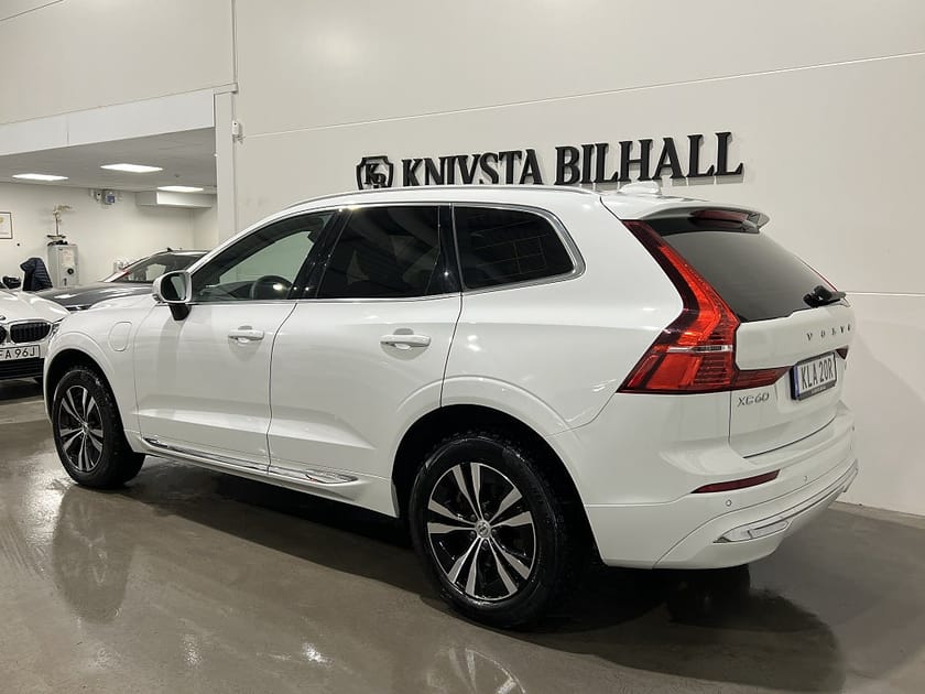 Bild 2 av Volvo XC60 Recharge T6 AWD Inscription Exp Pano Drag 340hk