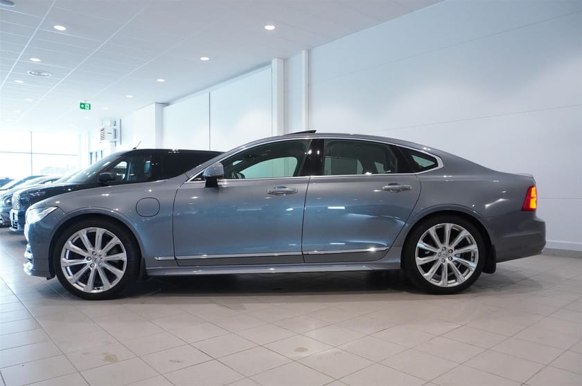 Bild 3 av Volvo S90 T8 AWD Inscription Pro B W Taklucka 360° HUD Drag