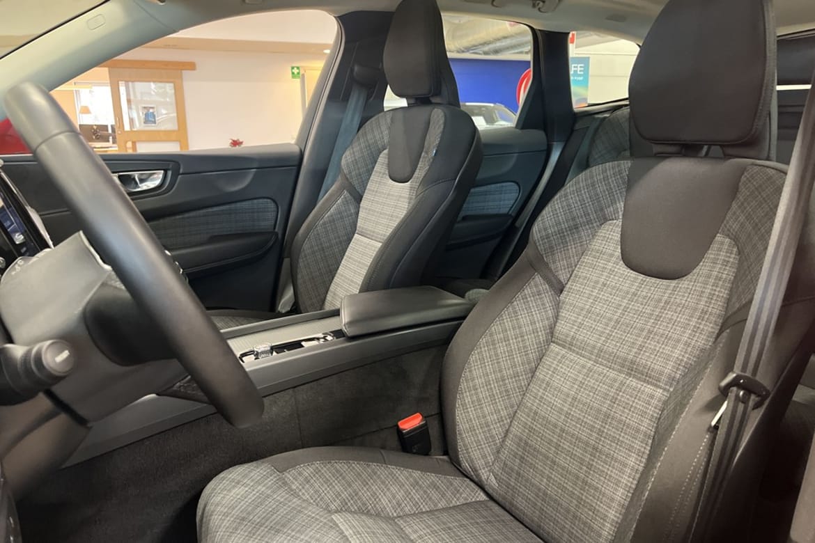 Volvo XC60 2023 - miniatyr 11