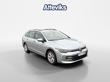 Volkswagen Golf Sportscombi eTSI 150hk DSG P-värmare/Drag