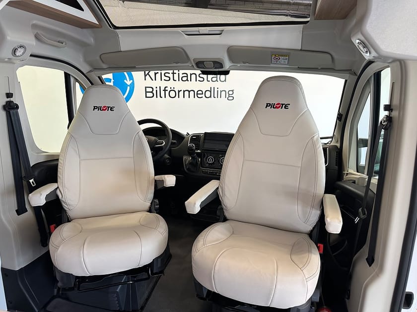 Bild 5 av Pilote Campervan Fiat V 600 G Skydome, Markis, Solceller