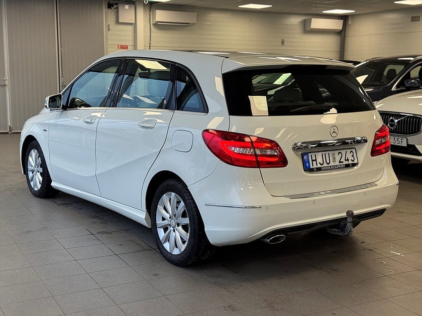 Bild 3 av Mercedes-Benz B 180 CDI BE Automat Panorama Drag Blue