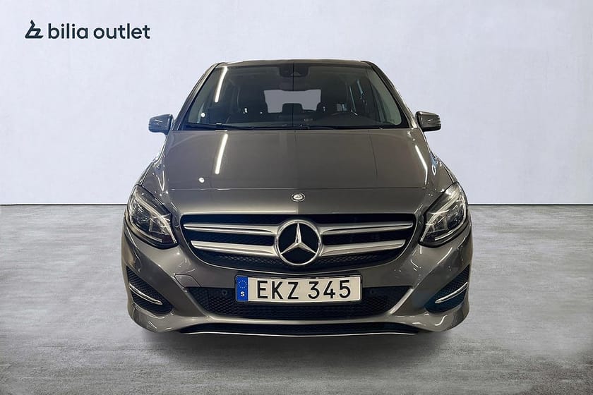 Bild 3 av Mercedes-Benz B 200 d 4MATIC Urban / Värmare / B-Kamera / Harman Kardon