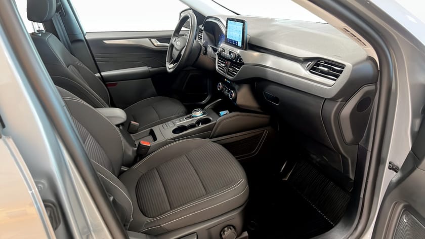 Bild 3 av Ford Kuga Plug-In Hybrid E-CVT 225hk2.5 Titanium