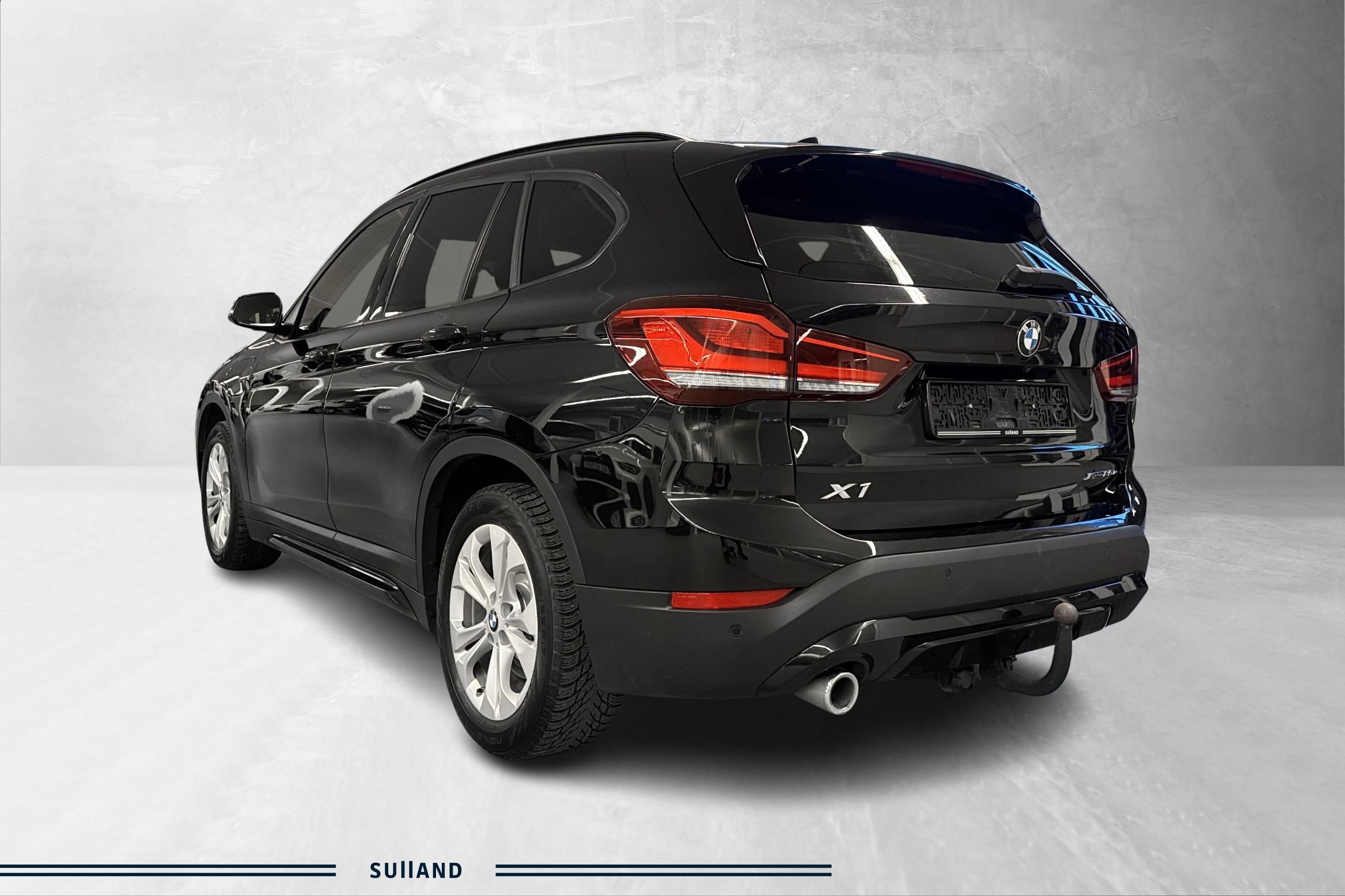 Thumnail bilde 2 av BMW X1 xDrive25e