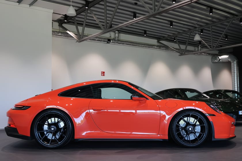 Bild 4 av Porsche 911 GT3 Touring 992/911GT3 Lava orange/manuell/PPF