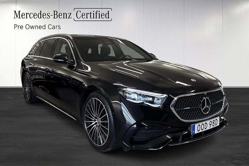 Bild 2 av Mercedes-Benz E 300 de 4MATIC T AMG Premium SUPERSCREEN