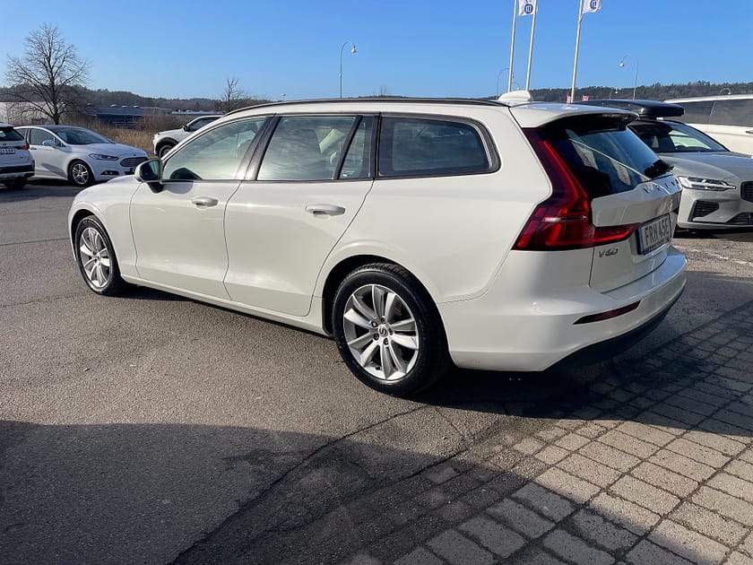 Bild 2 av Volvo V60 D3, AU, Momentum, PDC, Värmare