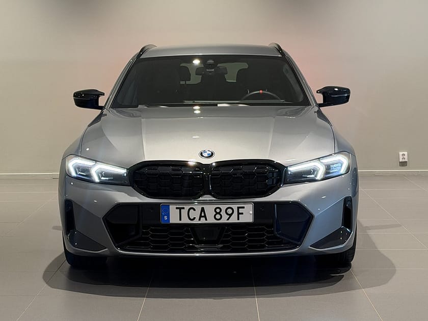 Bild 2 av BMW M340i xDrive Touring M Sport Pro Drag HUD H/K Innovation