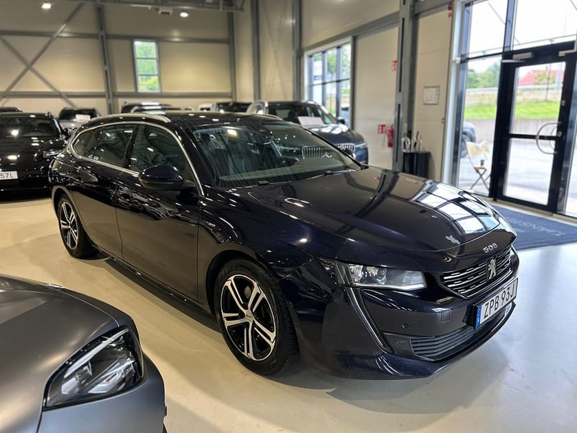 Bild 2 av Peugeot 508 SW Hybrid EAT Allure 1.6 PHEV 225hk / Drag / Moms