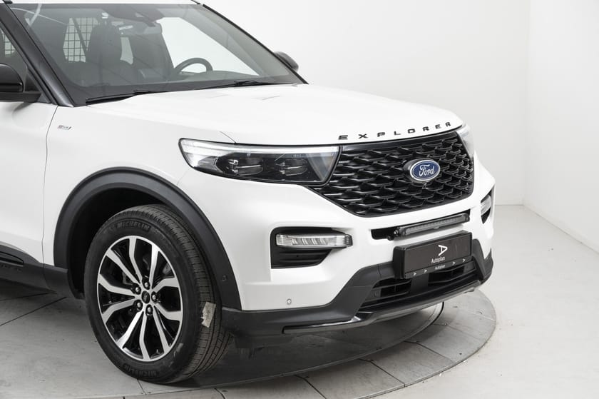 Bilde 3 av Ford Explorer Plug-In Hybrid 3,0 V6 Ecoboost PHEV ST-Line ACC/Krok/B&O/Kamera