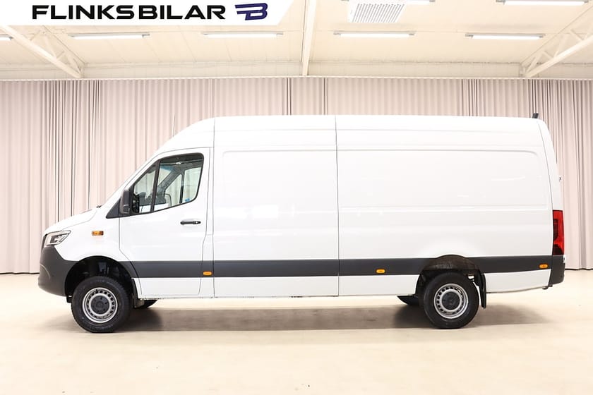 Bild 3 av Mercedes-Benz Sprinter 319 CDI 4x4 Skåpbil 190HK Automat Servicebil