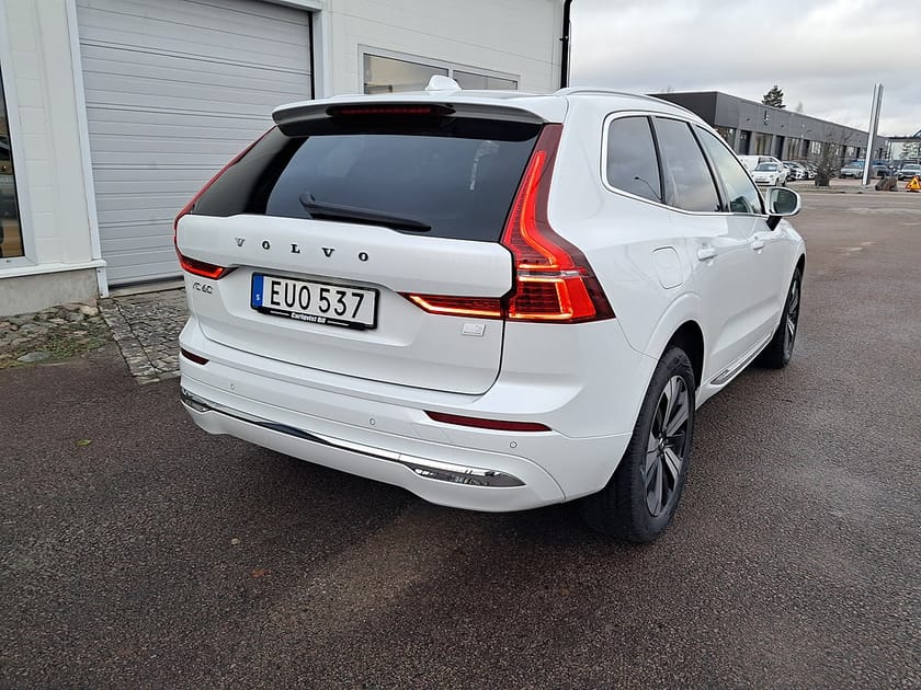 Bild 5 av Volvo XC60 T6 Recharge Core Edition plug in AWD 350HK 4x4 Panorama
