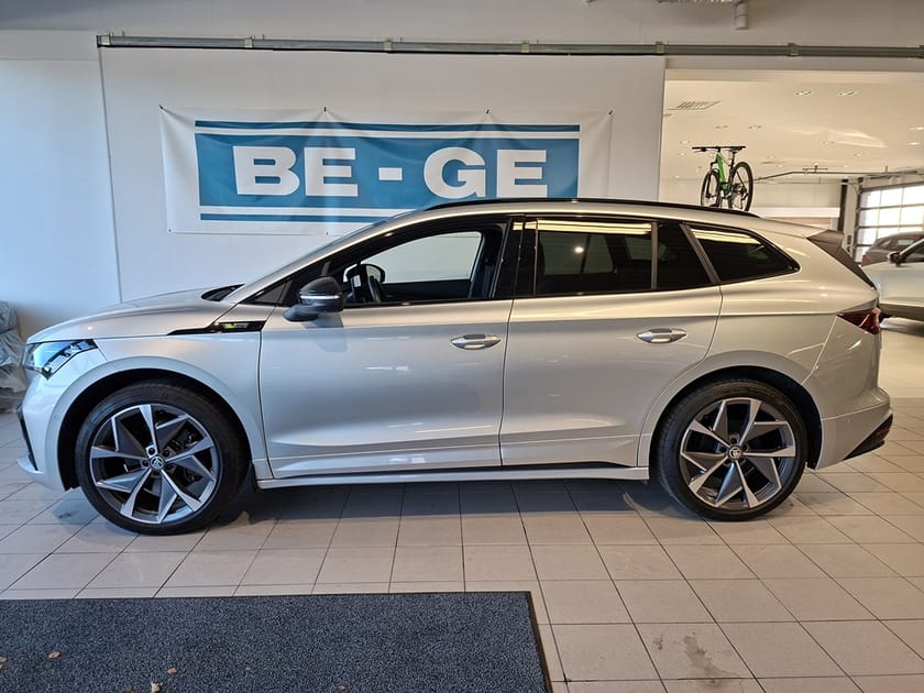 Bild 2 av Škoda Enyaq RS 340HK 77 kWh Drag Pano LED-Matrix  21tum