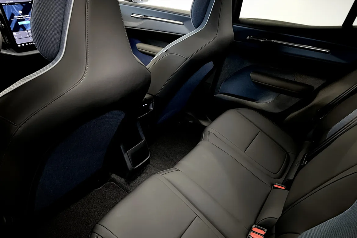 Volvo EX30 Twin Motor Performance