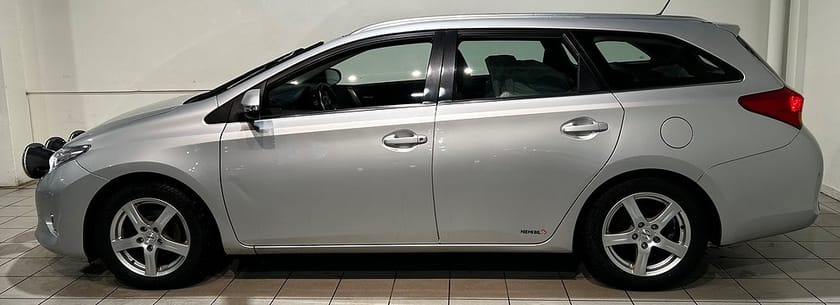 Bild 5 av Toyota Auris Touring Sports 1.6 Mvärm Kamera Extraljus SoV
