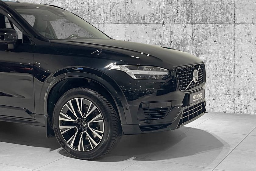 Bilde 2 av Volvo XC90 7-seater Recharge T8 Ul Dark KROK|PANO|HUD|360|H&K|TONEDE