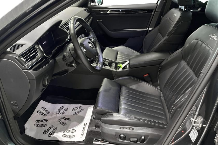 Bilde 5 av Škoda Superb iV Combi Sup3fl stv l&k phev tsi dsg