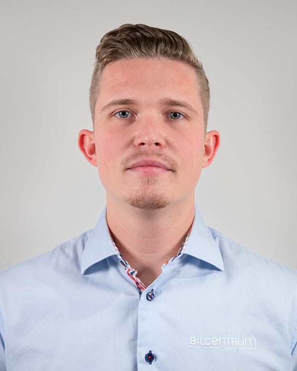 Lukas Fredriksson - Servicerådgivare