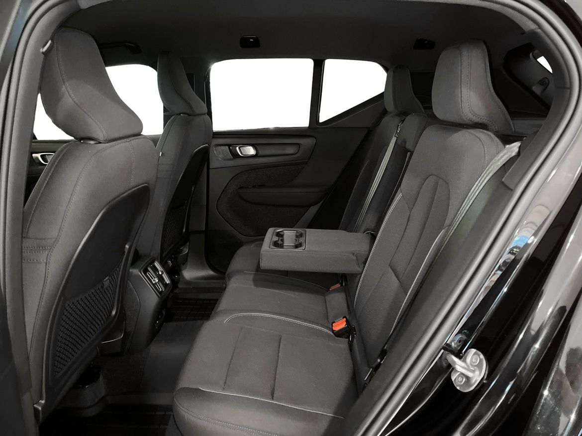 Volvo XC40 2023 - miniatyr 7