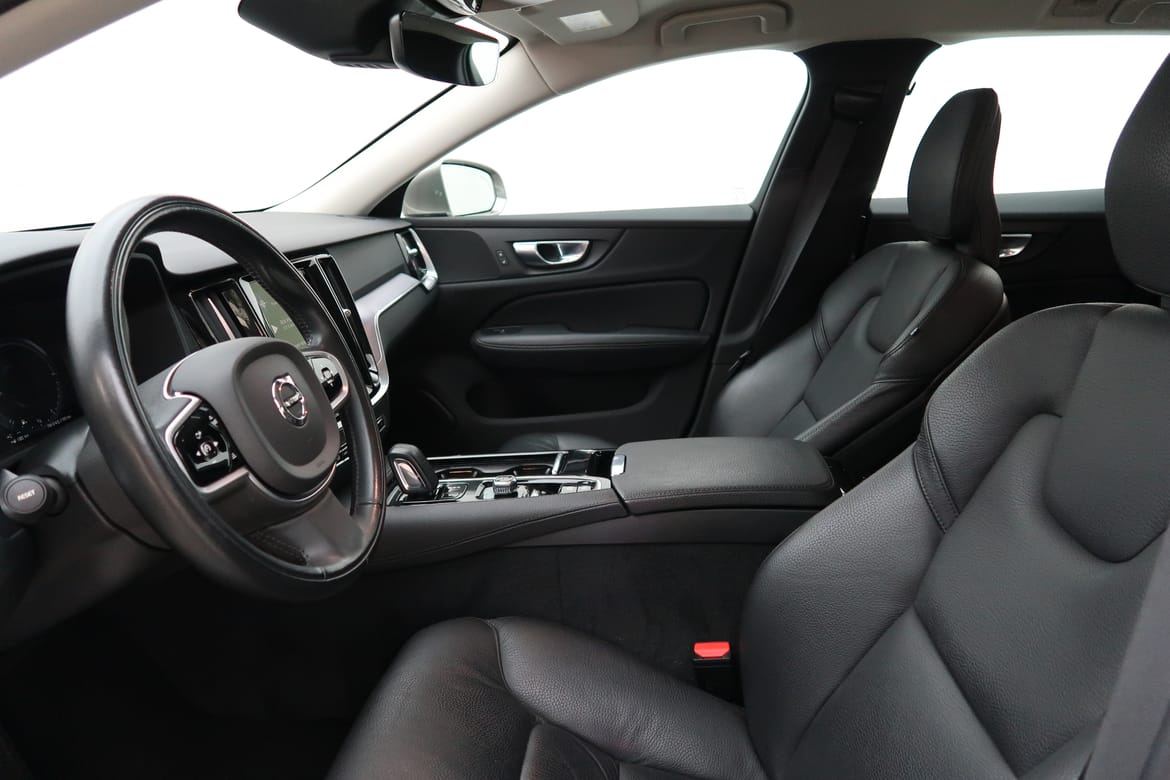 Volvo V60 2021 - miniatyr 4