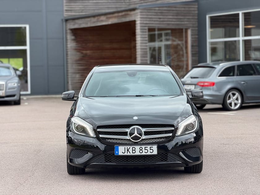 Bild 3 av Mercedes-Benz A 180 Urban Manuell 122hk