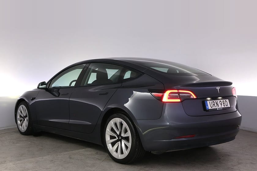 Bild 4 av Tesla Model 3 Long Range AWD Uppg. Autopilot Panorama 19"