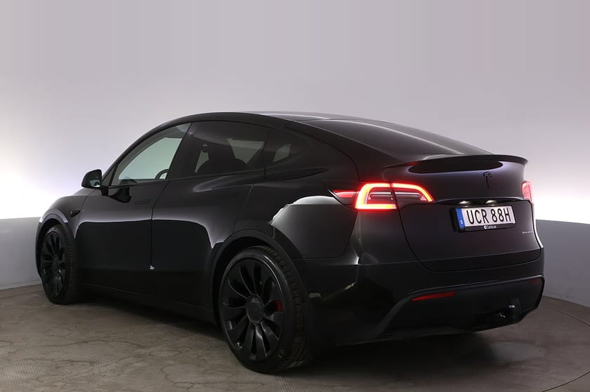 Bild 4 av Tesla Model Y Performance Autopilot Panorama Drag