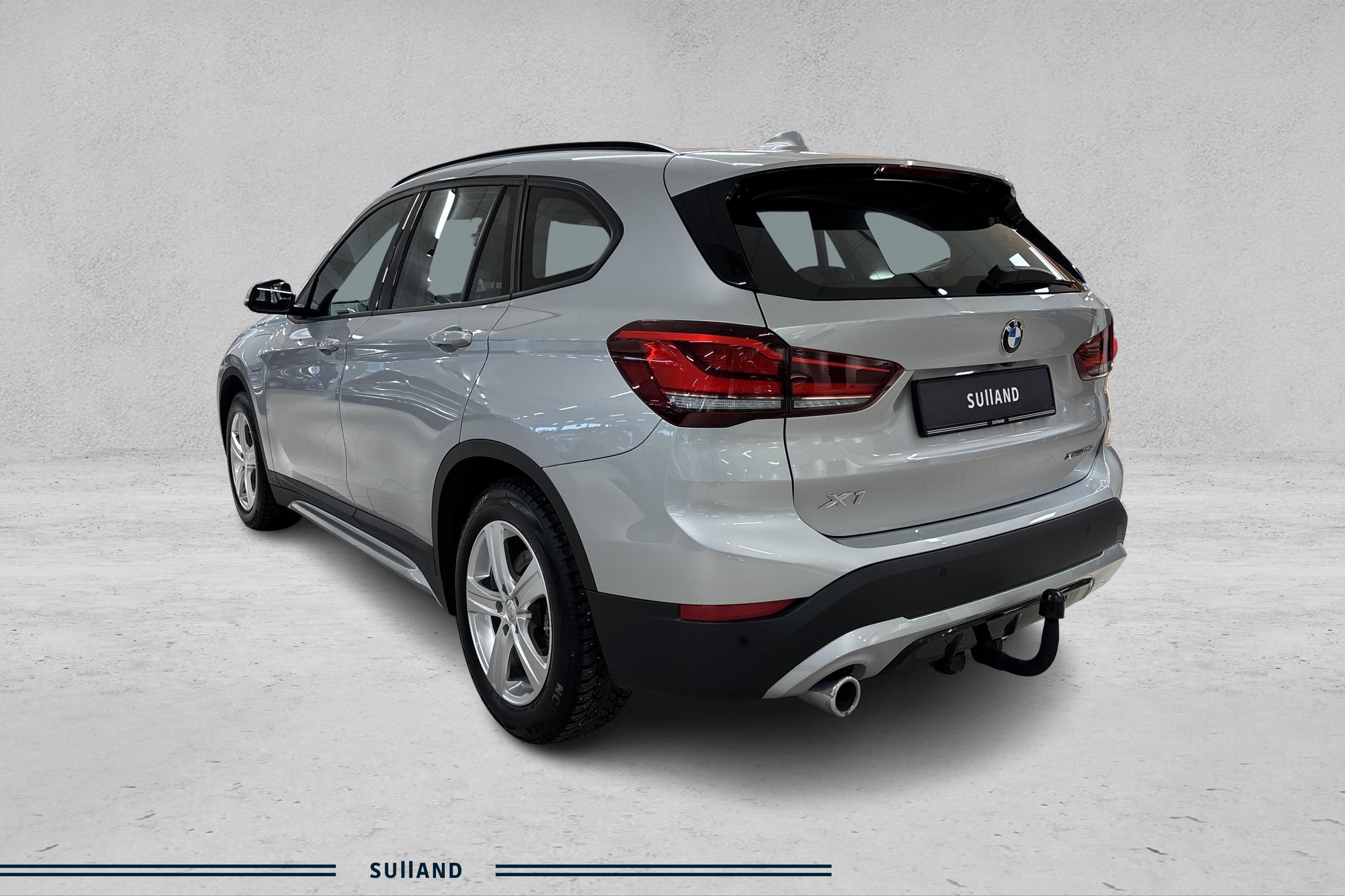 Thumnail bilde 2 av BMW X1 xDrive25e