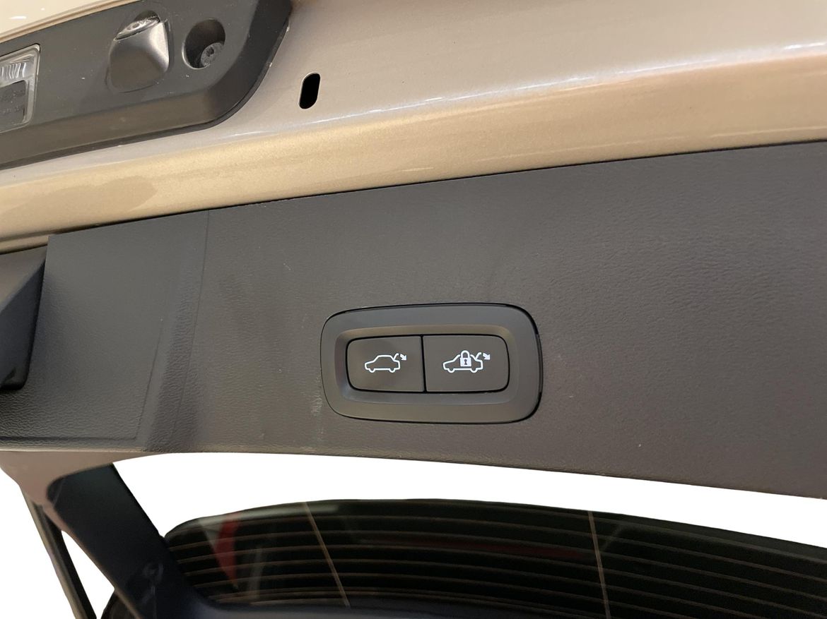 Volvo XC40 2023 - miniatyr 12