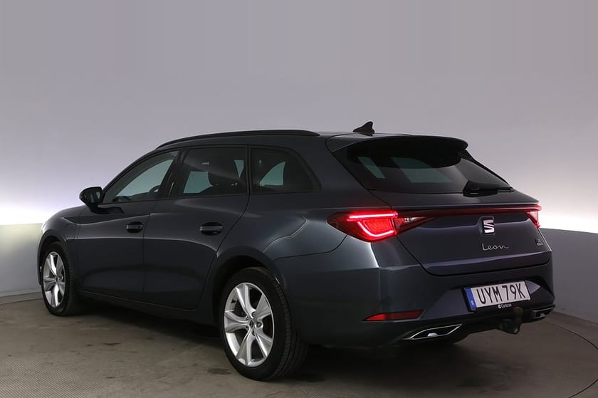 Bild 4 av SEAT León Sportstourer e-Hybrid ST DSG FR Drag Kamera LED P-assist