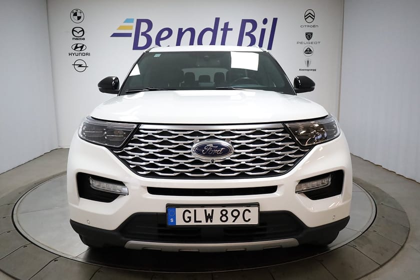 Bild 2 av Ford Explorer Plug-In Hybrid PHEV 3.0 Platinum | Pano | Dragkrok | 2,99% Ränta