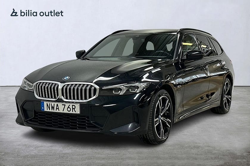 Bild 1 av BMW 330e xDrive Touring M Sport 292hk Cockpit Dragkrok