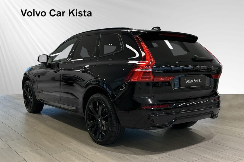 Bild 4 av Volvo XC60 T6 Plus Black Nordic Edition B/W HUD 360Kam