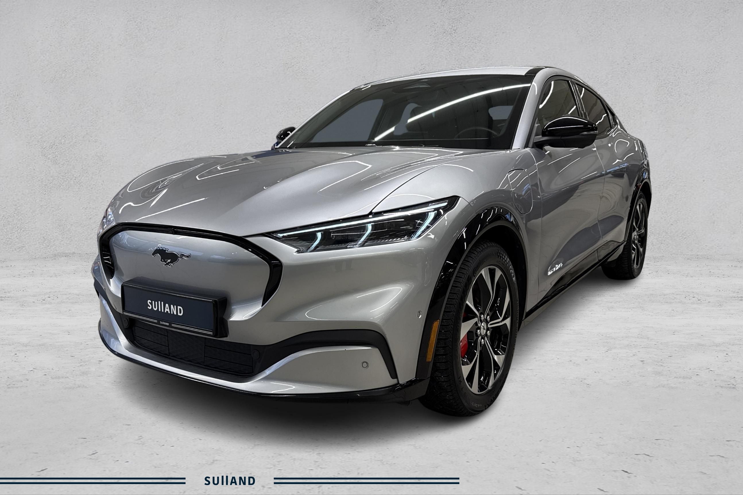 Ford Mustang Mach-E Standard Range AWD