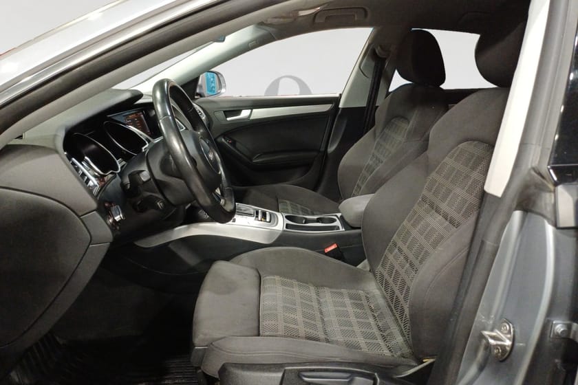 Bild 3 av Audi A5 Sportback SB 1.8 TFSI 177 HK AUT S-LINE PDC XENON 11600MIL 18"